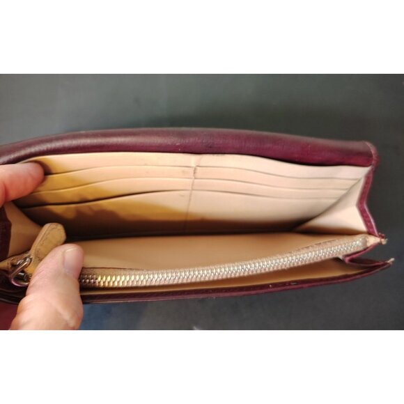 Vintage Prada Leather Wallet, Magenta Purple, Bow, Snap Close Italy READ - Picture 9 of 11